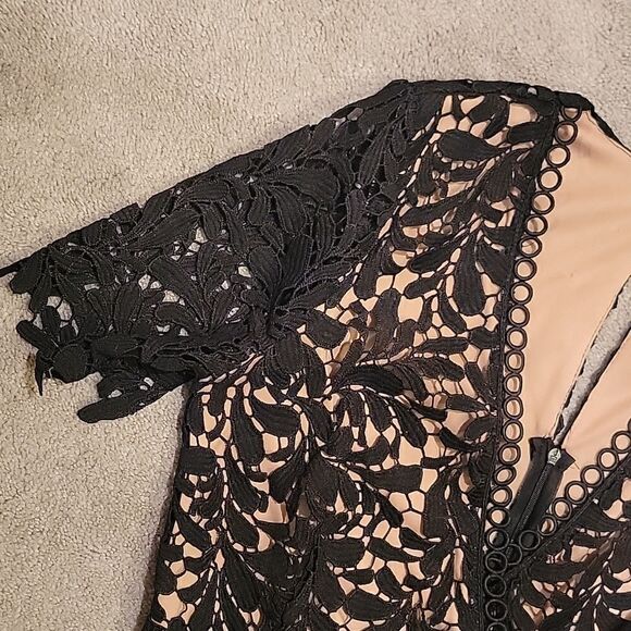 ASTR the label black lace shorts romper - Picture 12 of 13